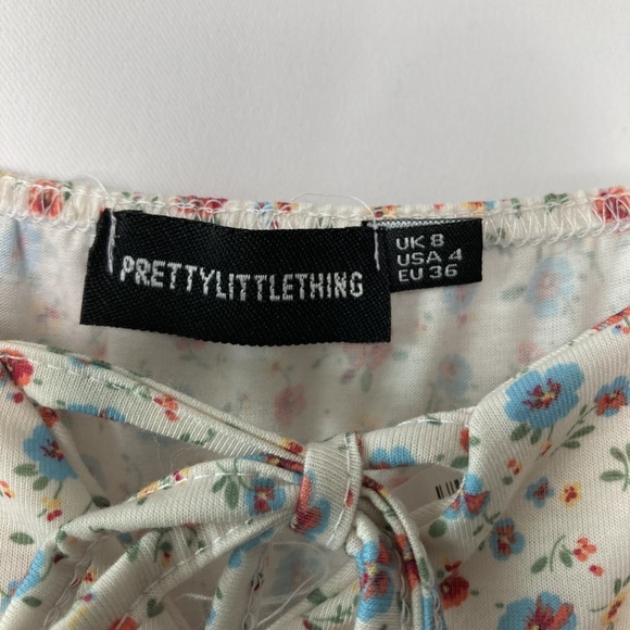 PrettyLittleThing Cream Ditsy Floral Tie Front Dress - Picture 8 of 9